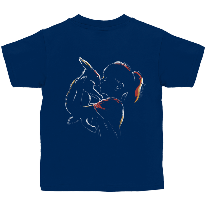 Kind mit Kaninchen - Kinder T - Shirt mit Rückendruck - Textilzauber
